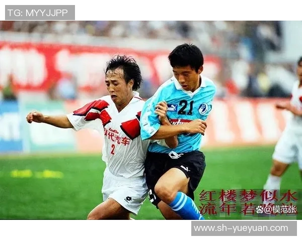 八号球衣背后的传奇人物与他们在足球历史中的伟大足迹