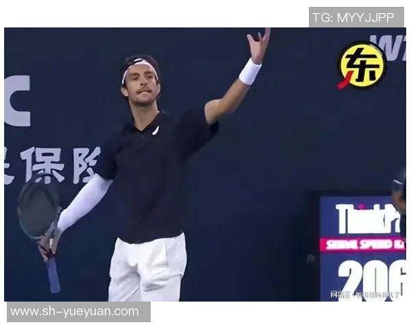 足球巨星深夜豪饮失态引热议球迷担忧状态影响赛场表现